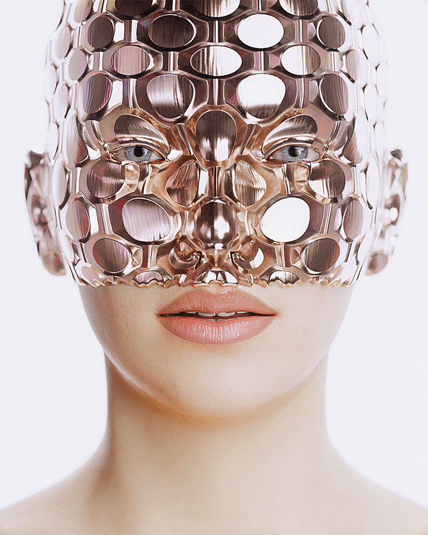 Image of Rose Gold Woven Mask 01